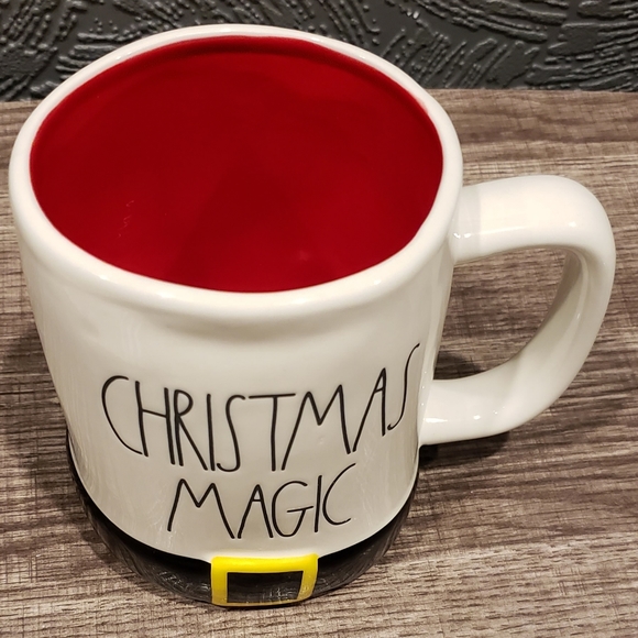 Rae Dunn Christmas Magic Belt XL Ceramic Mug BRAND NEW - Picture 2 of 4